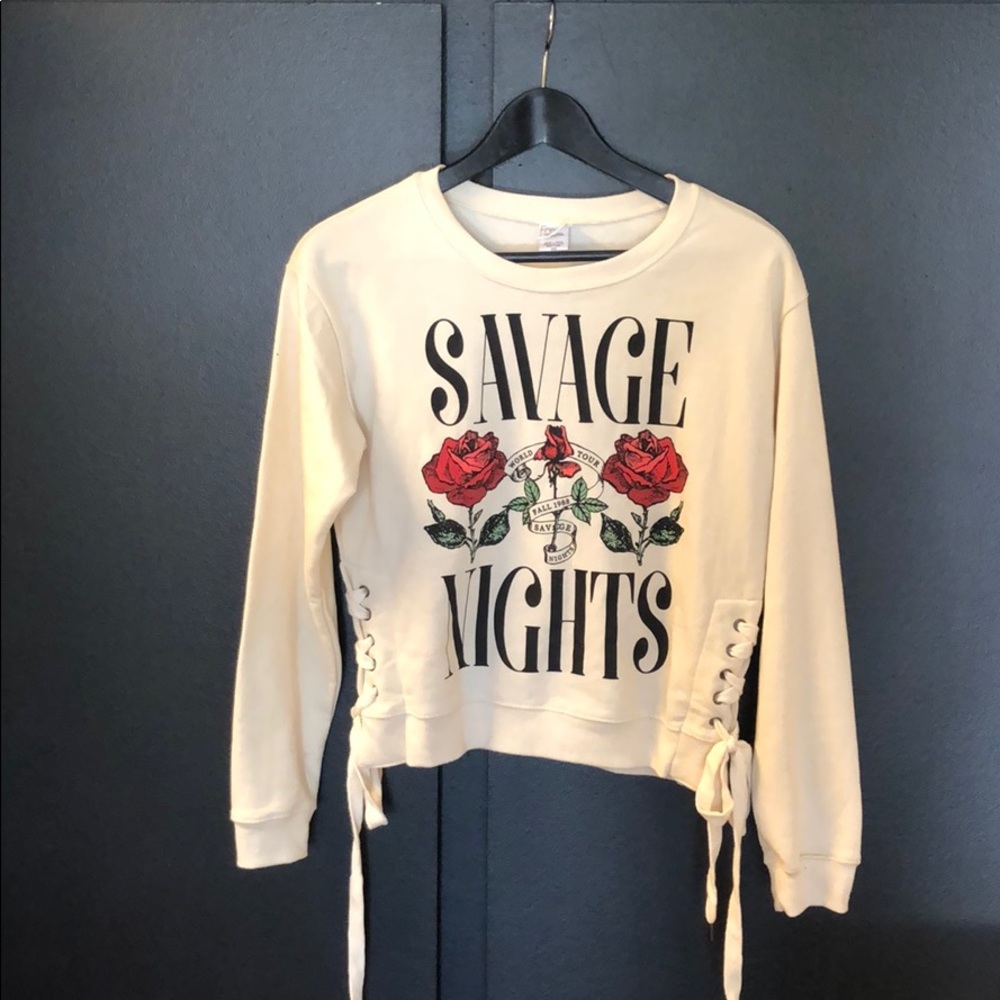 Cute pullover